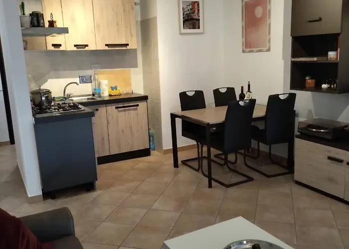 La Casa Vicino A Tutto Apartment *